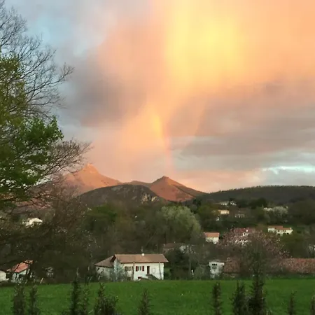 Apitoki - D'hotes Au Pays Basque Bed and breakfast Urrugne